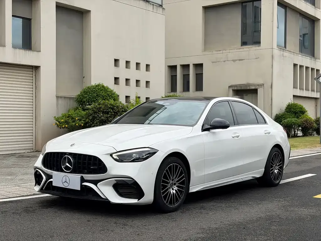 Mercedes-Benz C-Class — фото 1