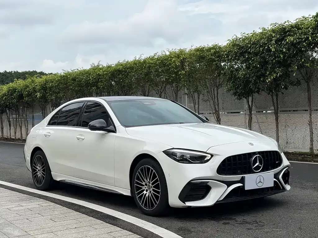 Mercedes-Benz C-Class — фото 10