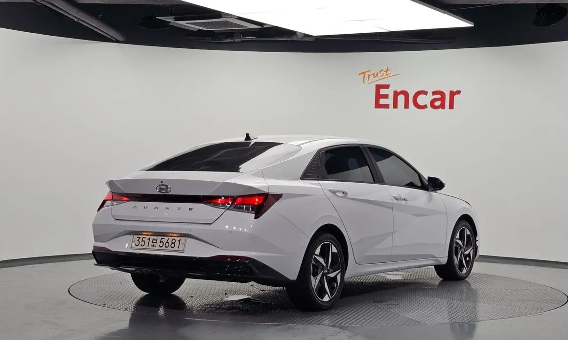 Hyundai AVANTE — фото 2