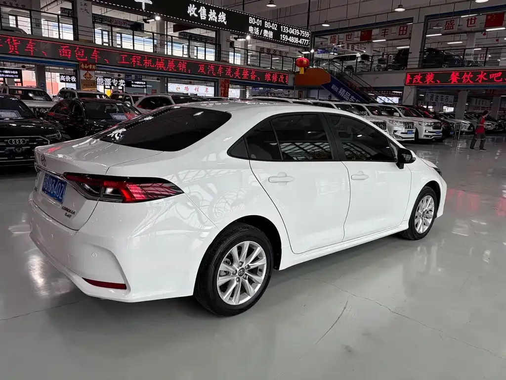 Toyota Corolla 2023 из CN, фото 4