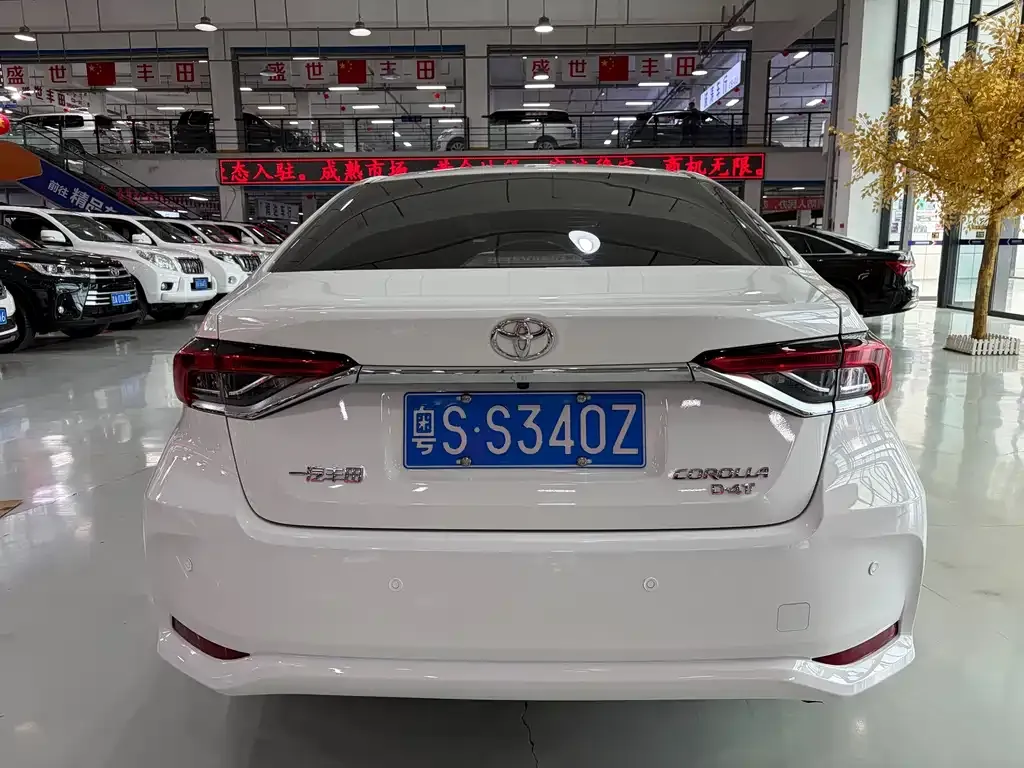 Toyota Corolla 2023 из CN, фото 8