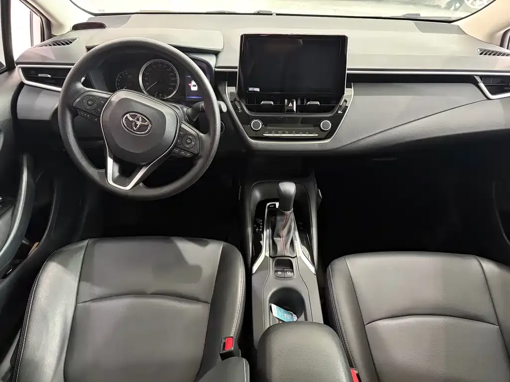 Toyota Corolla 2023 из CN, фото 2