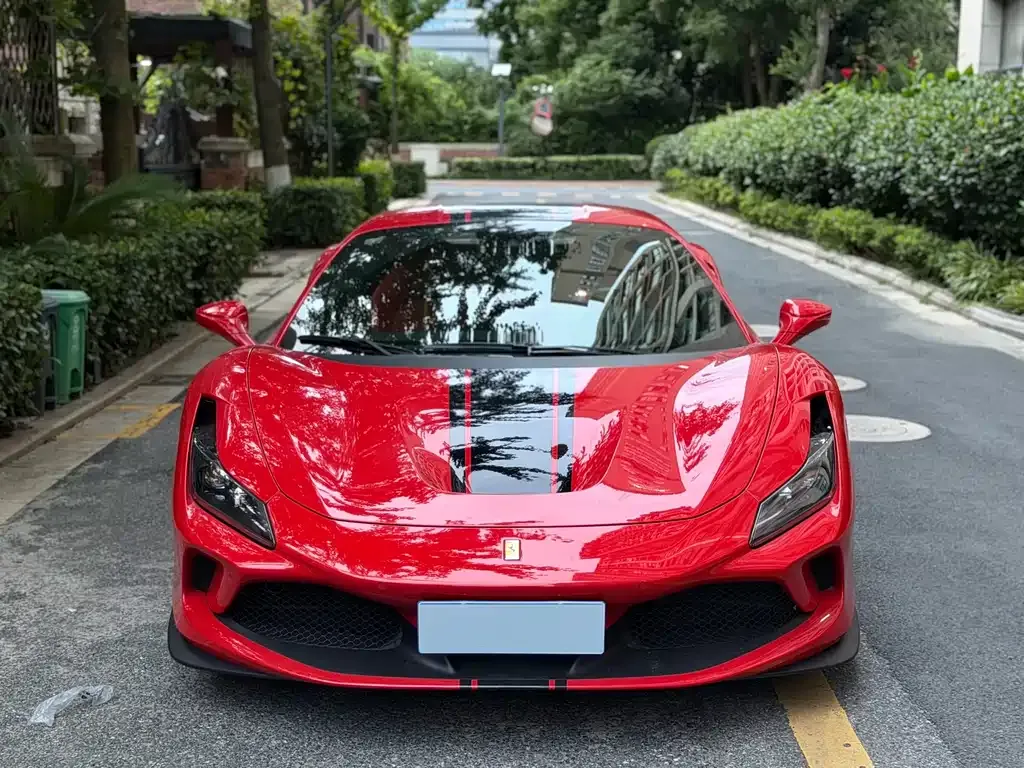 Ferrari F8 — фото 9