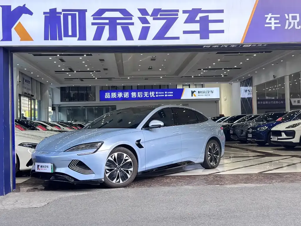 BYD Seal — фото 1