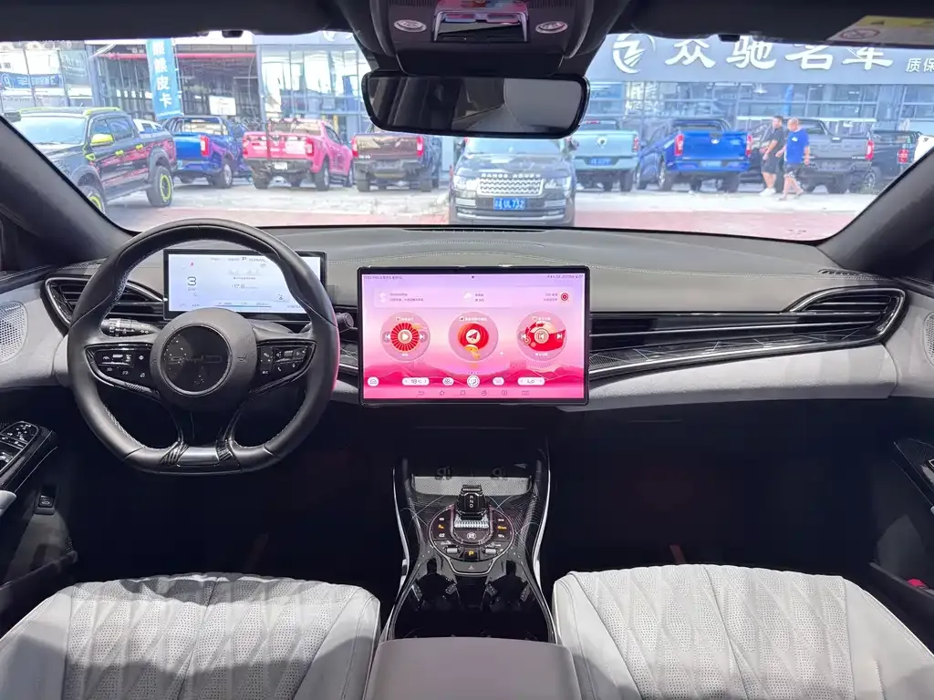 BYD Seal — фото 6