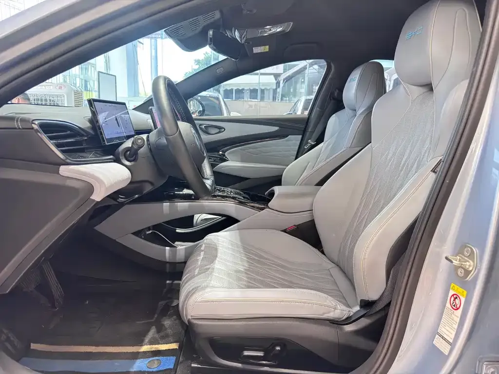 BYD Seal — фото 2
