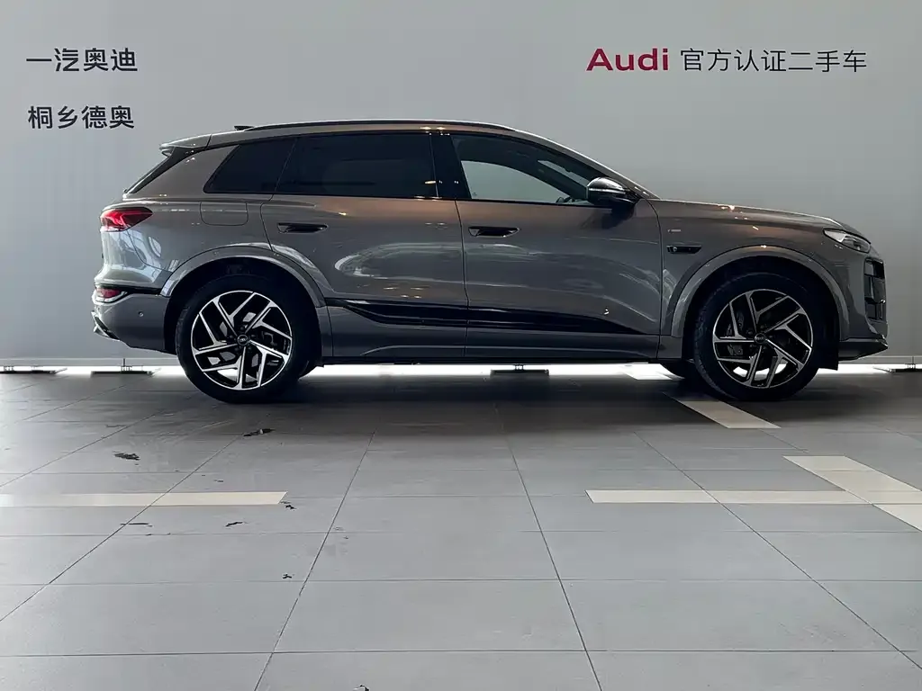 Audi Q6L e-tron — фото 7