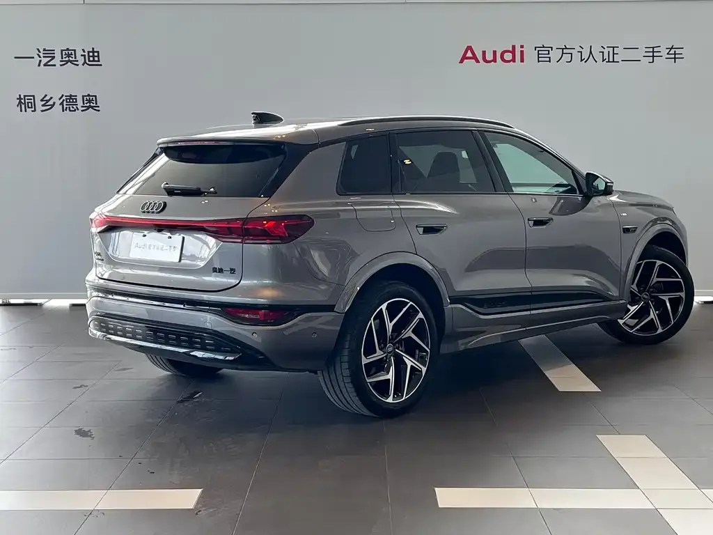 Audi Q6L e-tron — фото 3