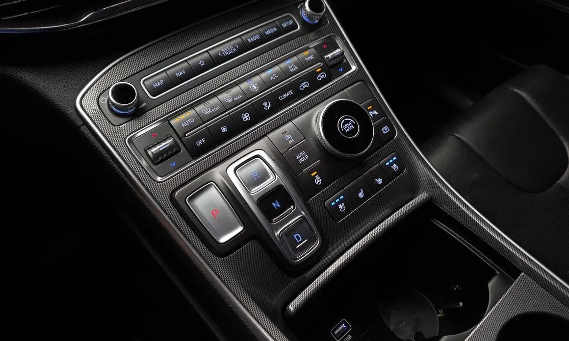 Hyundai Santafe — фото 6
