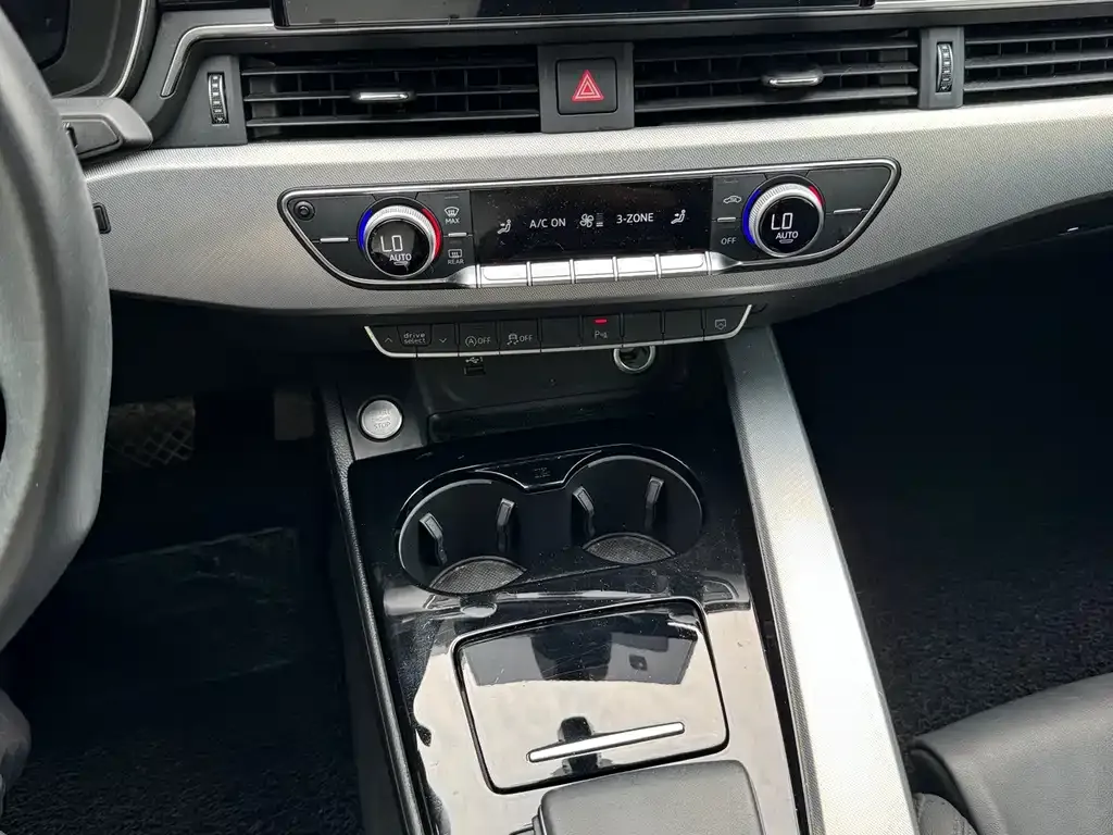 Audi A5 (Import) — фото 2