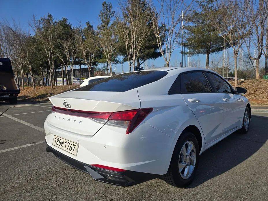 Hyundai AVANTE — фото 10