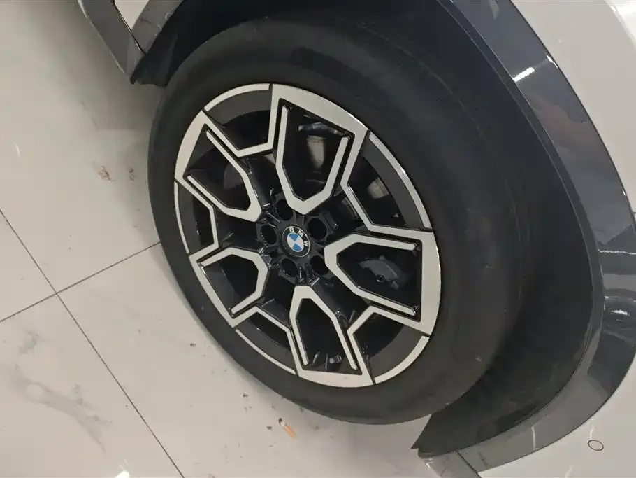 BMW X1 — фото 10