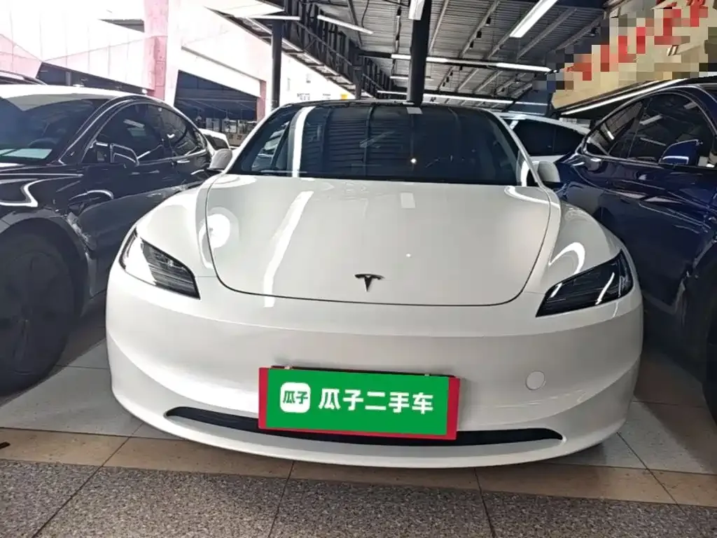 Tesla Model 3 — фото 4