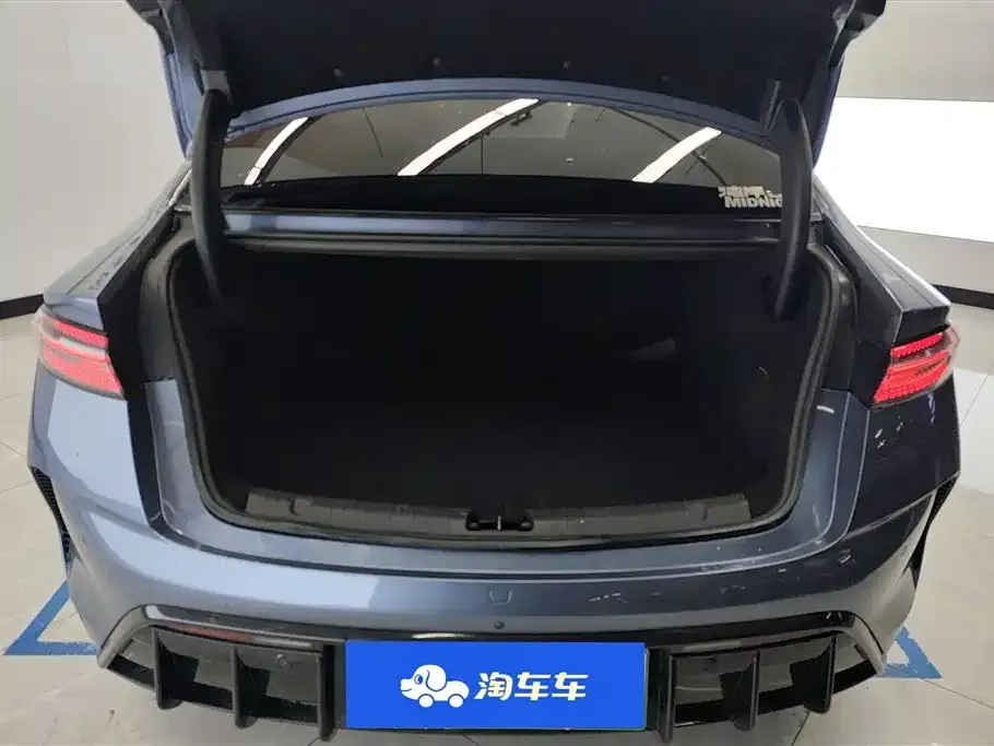 BYD Seal — фото 2