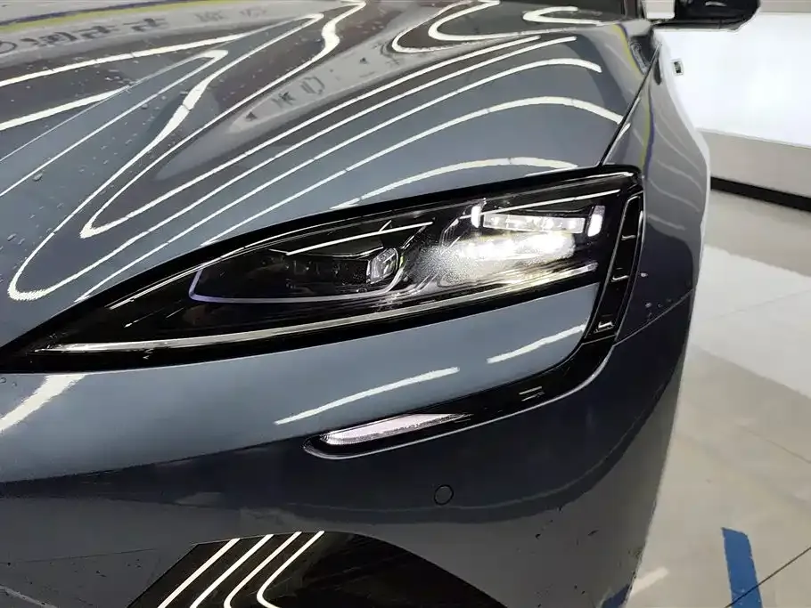 BYD Seal — фото 7