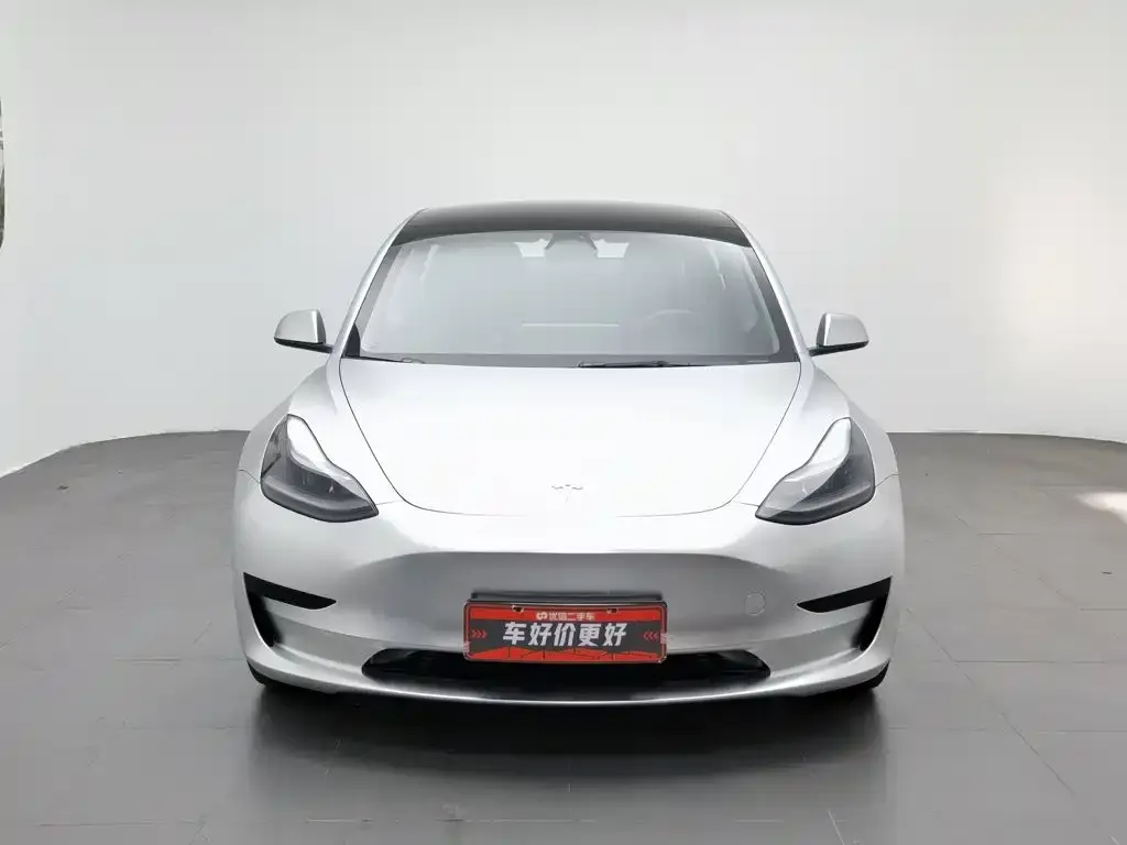 Tesla Model 3 — фото 6