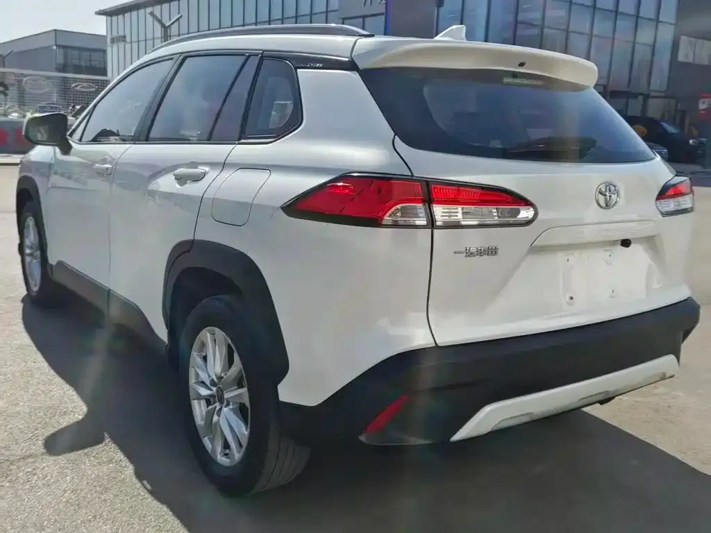 Toyota Corolla Cross — фото 4