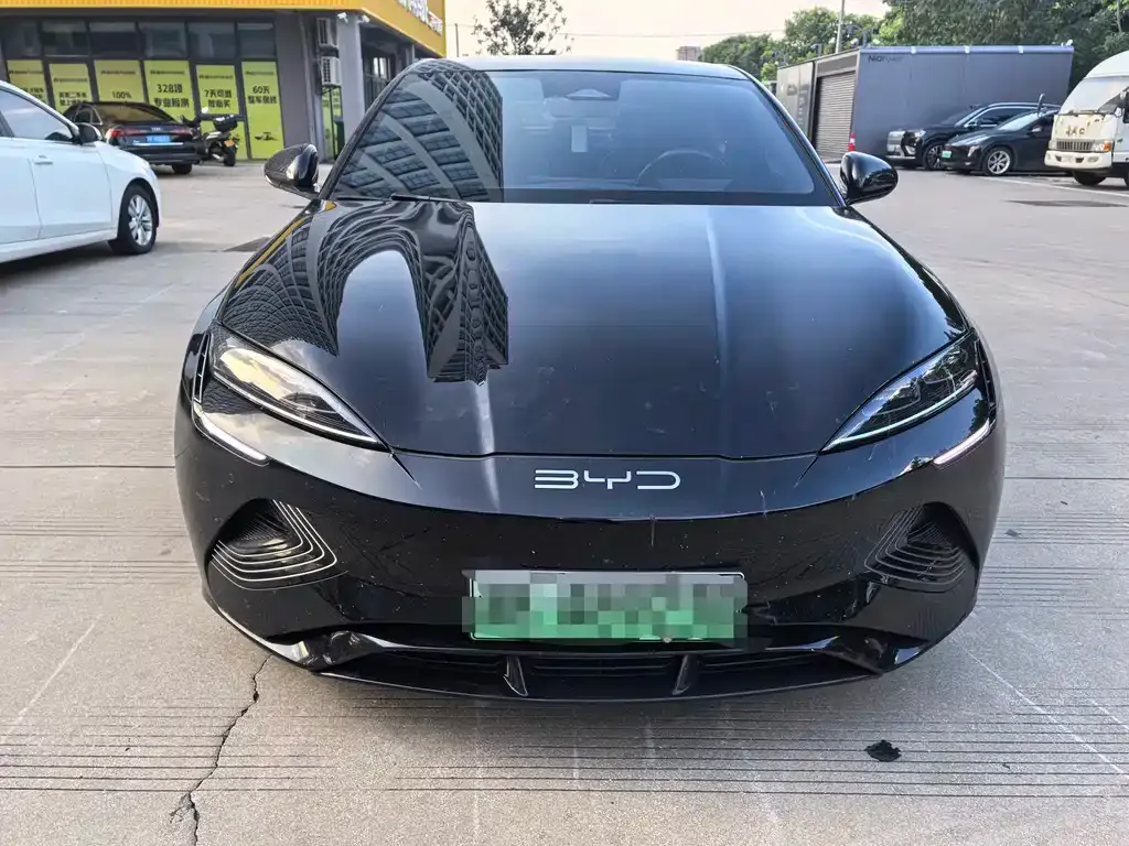 BYD Seal — фото 6