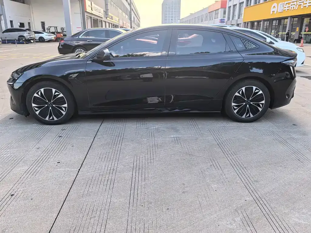 BYD Seal — фото 9