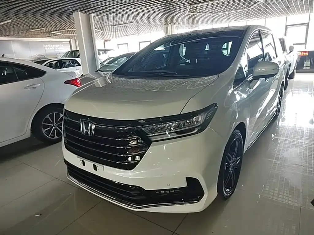 Honda Odyssey — фото 1