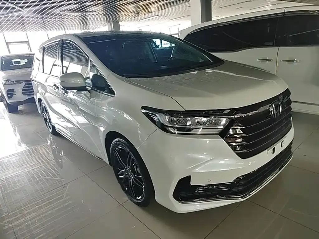 Honda Odyssey — фото 10