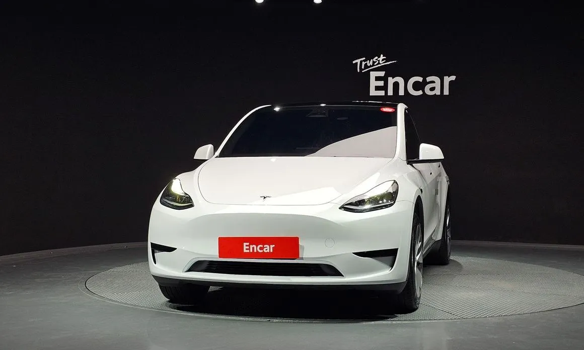 Tesla Model Y — фото 7