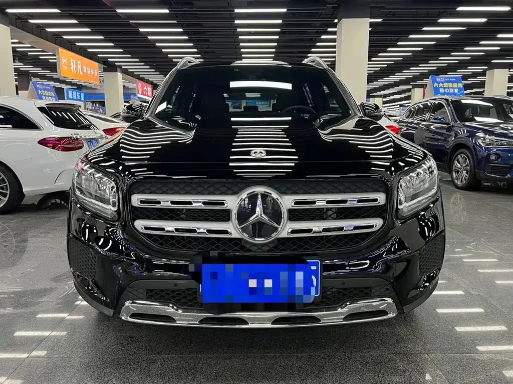 Mercedes-Benz GLB — фото 8
