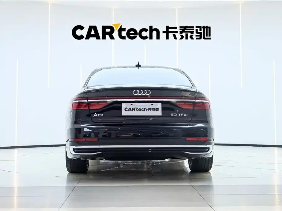 Audi A8 — фото 6