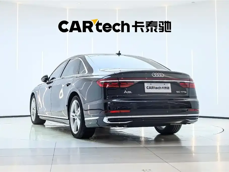 Audi A8 — фото 7