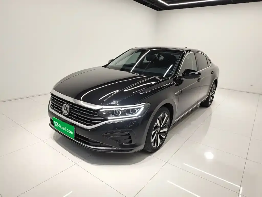 Volkswagen Passat — фото 9
