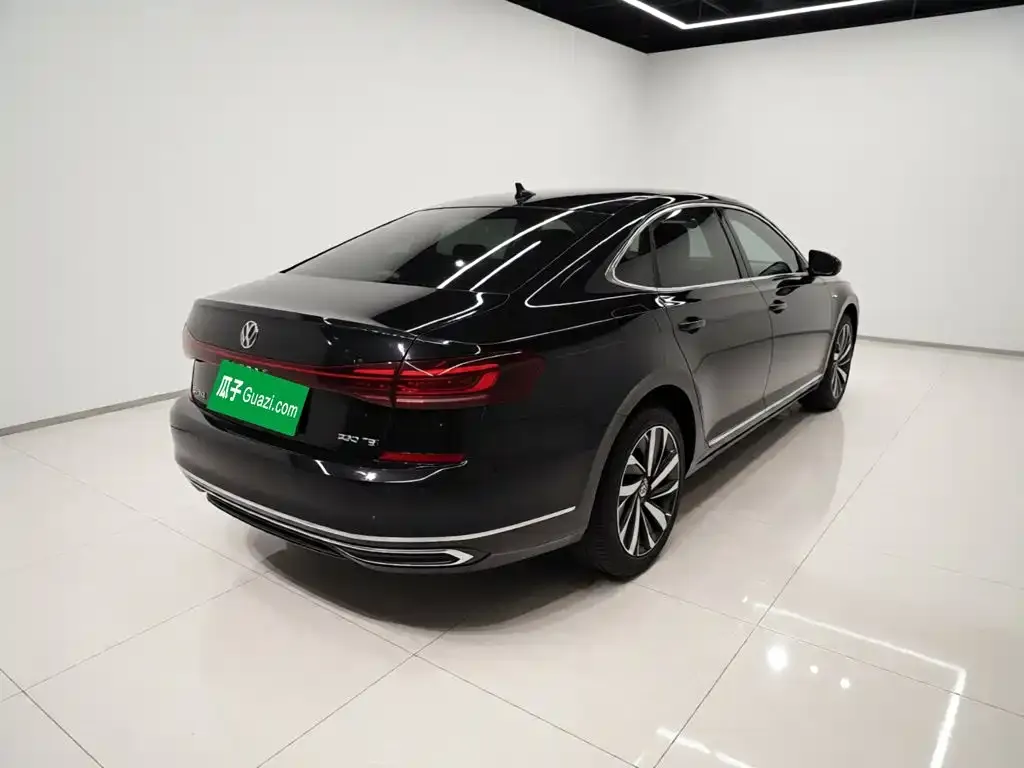 Volkswagen Passat — фото 4