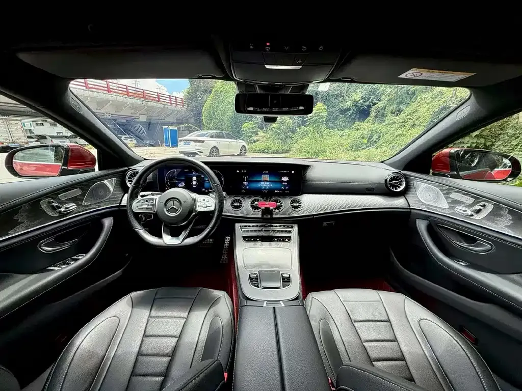 Mercedes-Benz CLS — фото 8