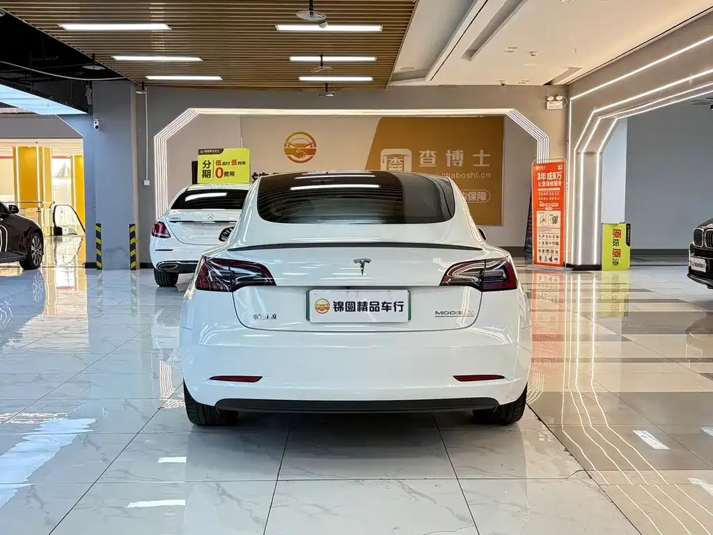 Tesla Model 3 — фото 8