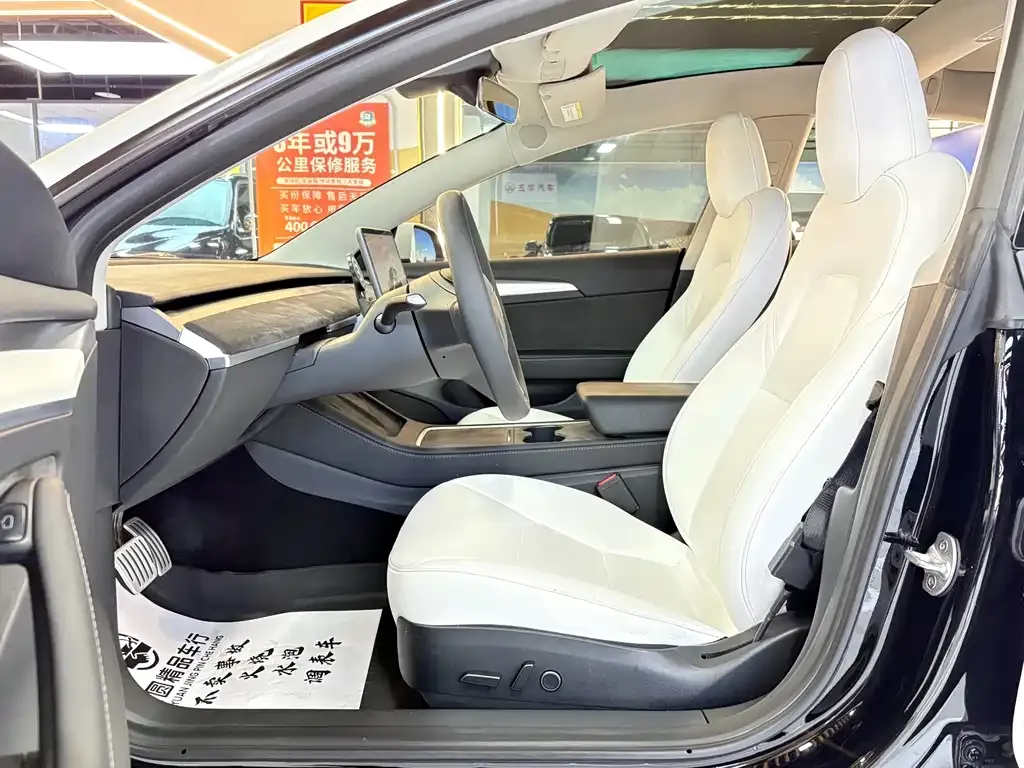 Tesla Model 3 — фото 3