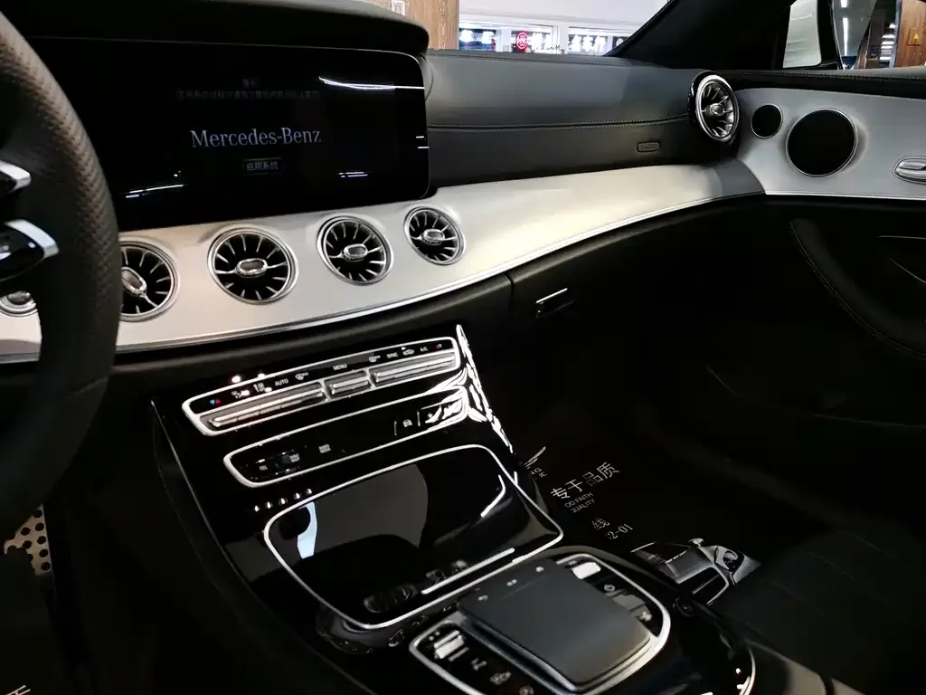 Mercedes-Benz E-Class (Import) — фото 2