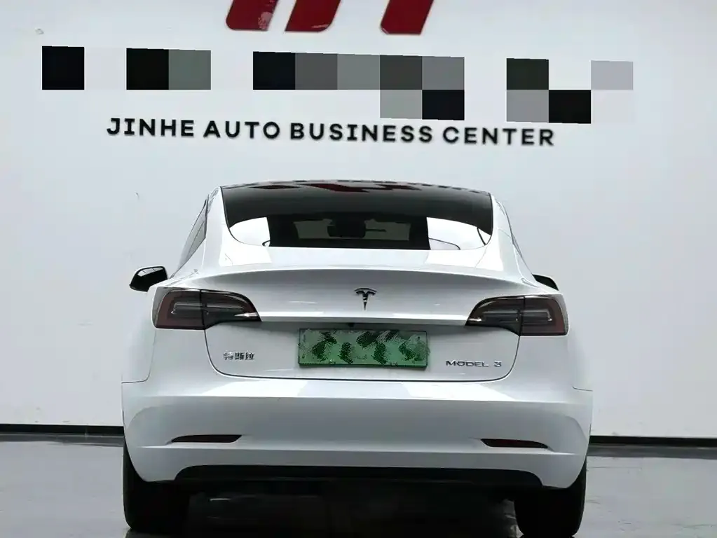 Tesla Model 3 — фото 6