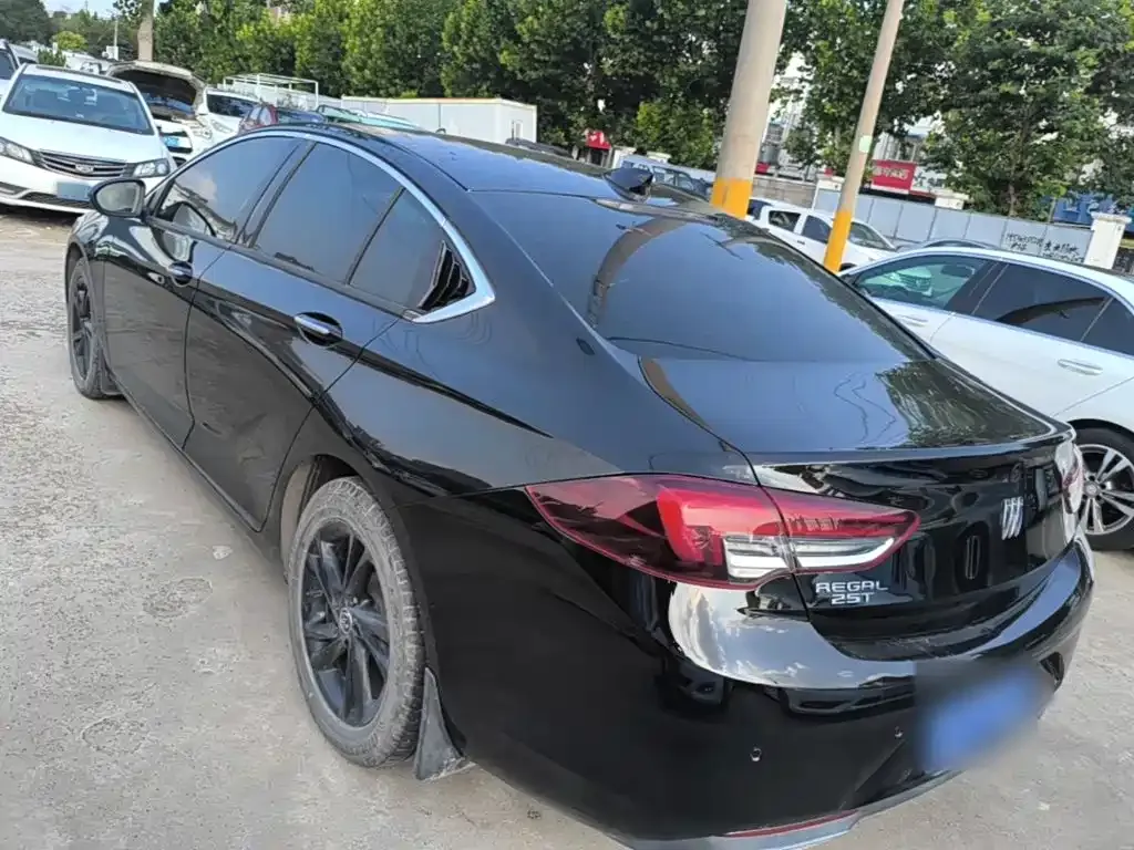 Buick Regal — фото 9