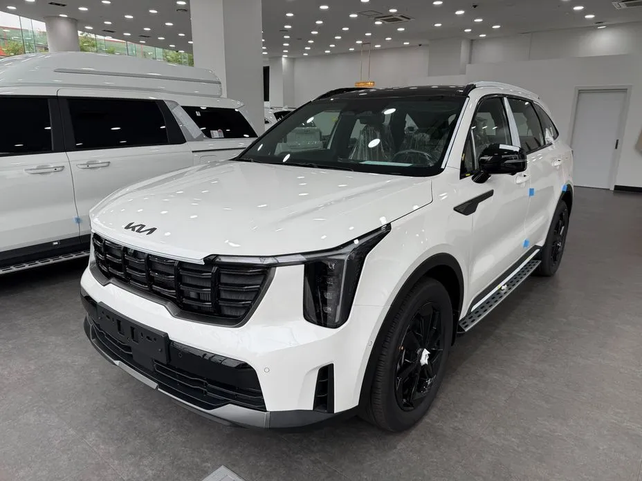 Kia Sorento — фото 1