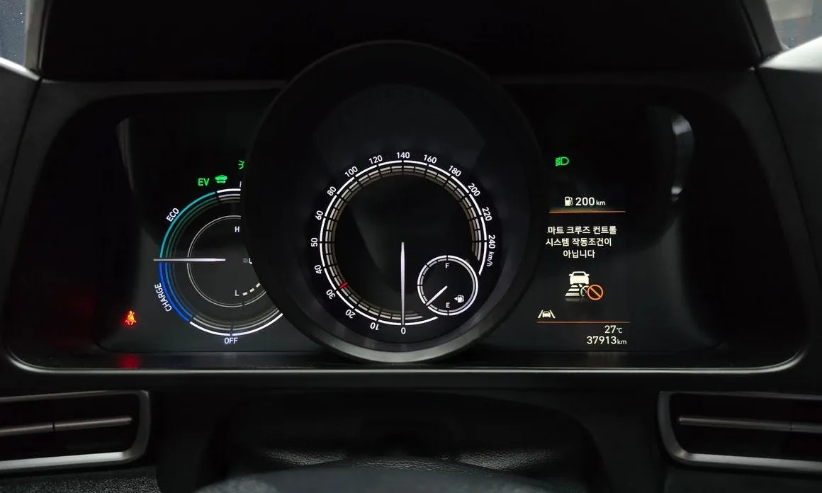 Hyundai AVANTE — фото 3