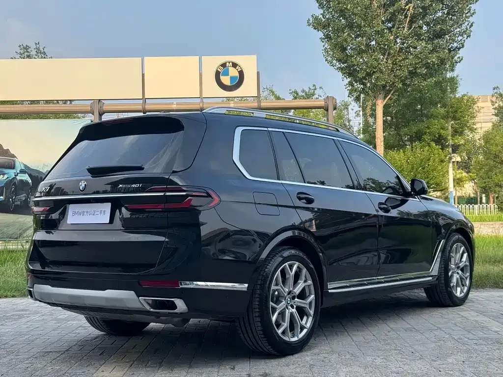 BMW X7 — фото 4