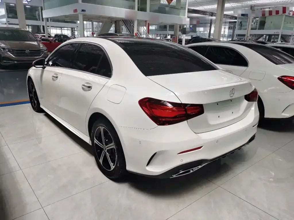 Mercedes-Benz A-Class — фото 8