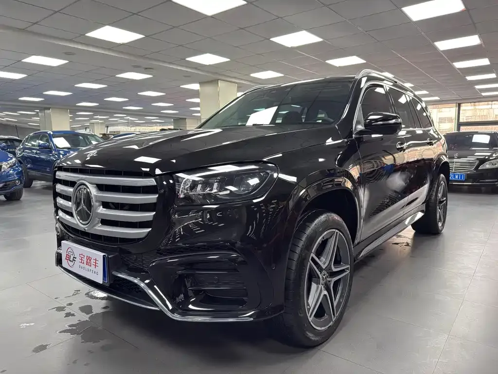 Mercedes-Benz GLS — фото 1