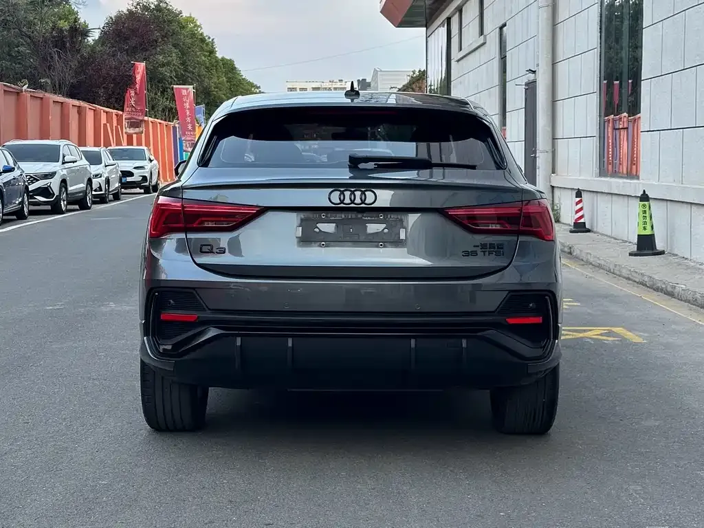 Audi Q3 Sportback — фото 3