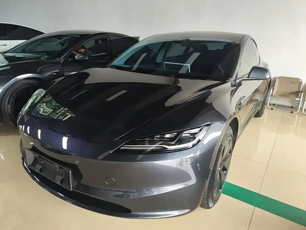 Tesla Model 3 — фото 5
