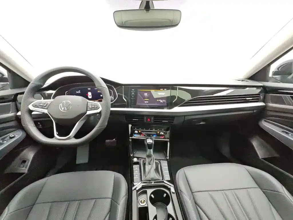 Volkswagen Passat — фото 8