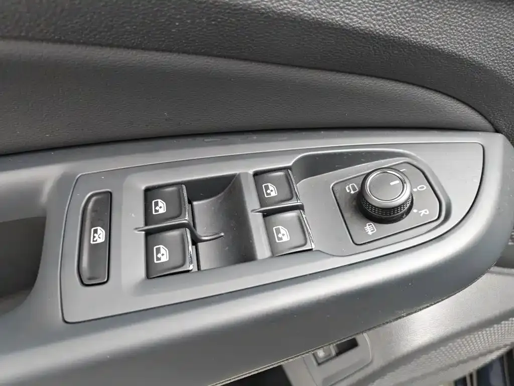 Volkswagen Passat — фото 9
