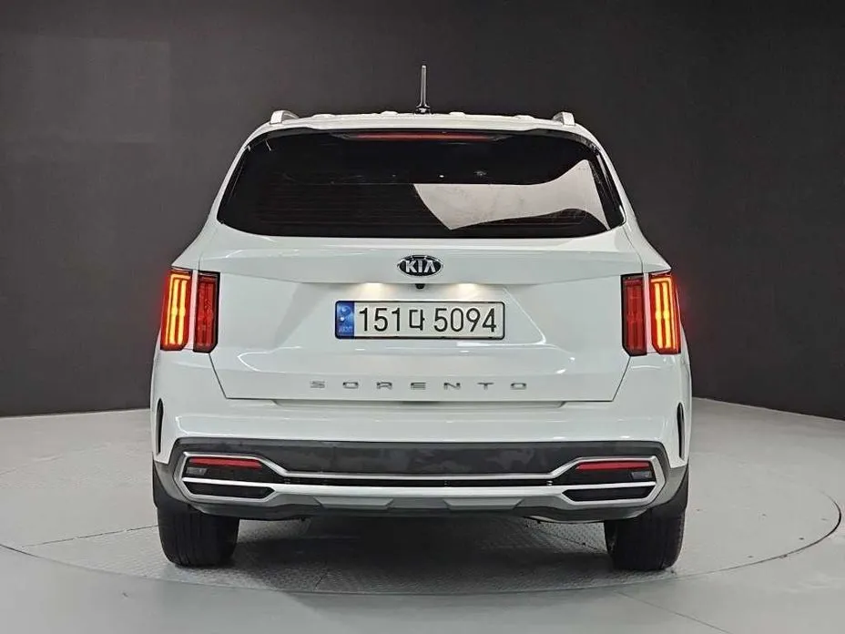 Kia Sorento — фото 3