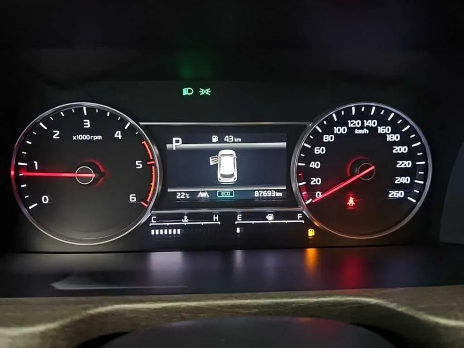 Kia Sorento — фото 4
