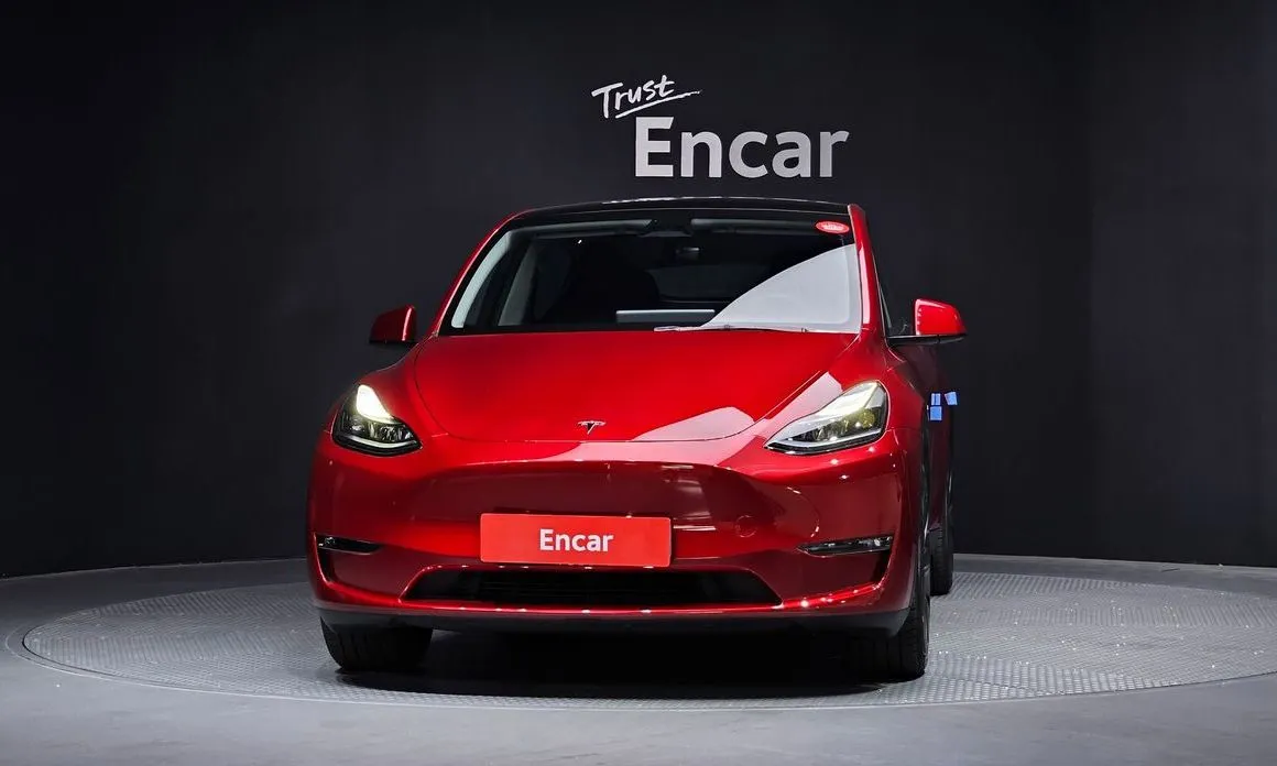 Tesla Model Y — фото 6
