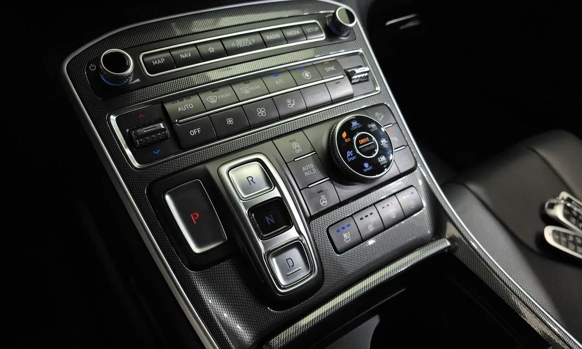 Hyundai Santafe — фото 3